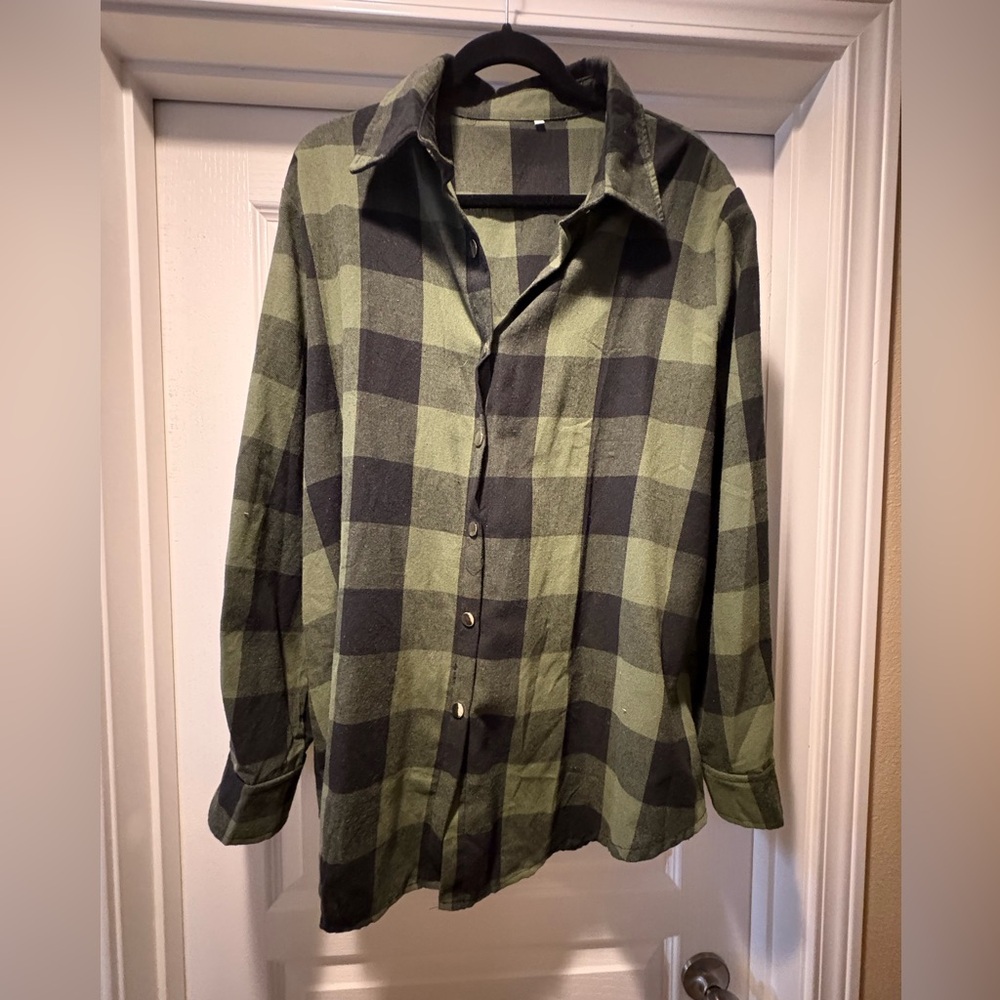 Amazon Green and Black Plaid Women's Button Down Shirt